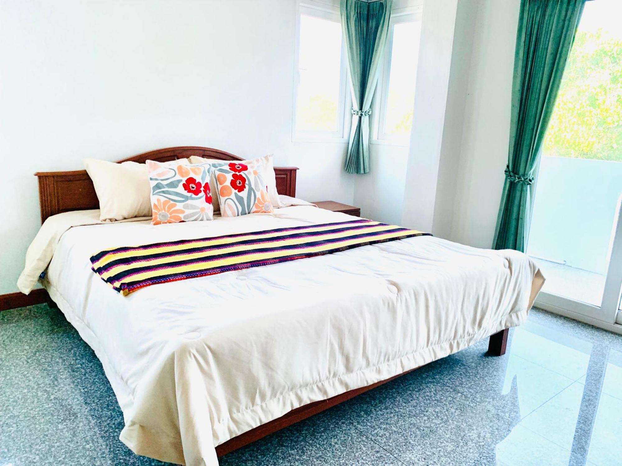 Siray House Aparthotel Phuket Eksteriør bilde